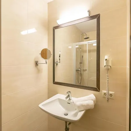 In Near Spieljochbahn Apartman